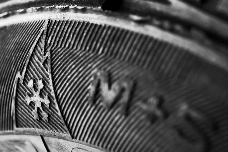 Signe 3PMSF et le sigle M + S