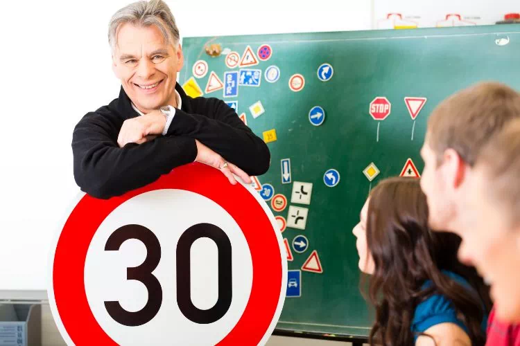 Cours théoriques dans une auto-école