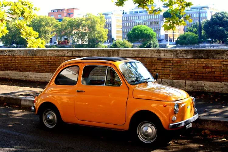 Fiat 500 jaune