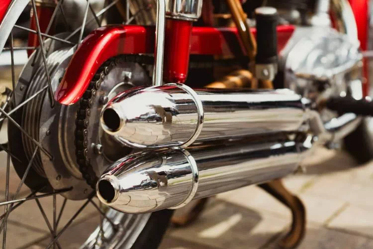 Pot d'échappement de moto