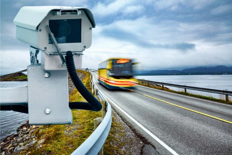 Radars sur une autoroute portugaise