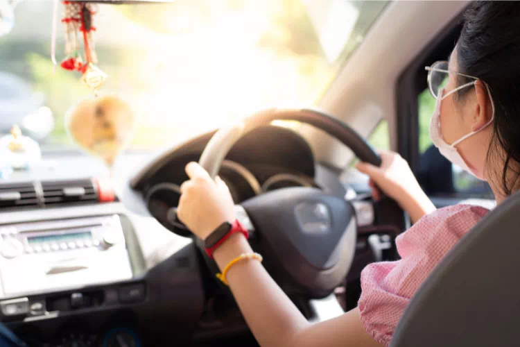 Passager en plein examen du permis de conduire