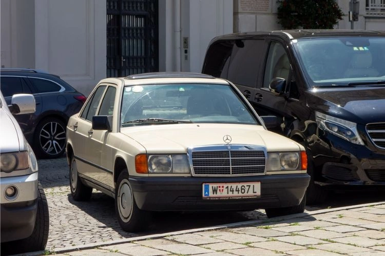 Mercedes 190 (W201)