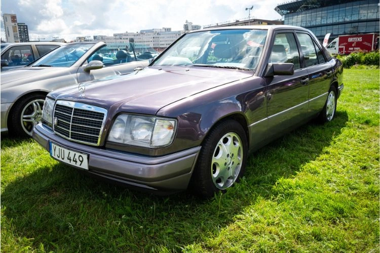 Mercedes Classe E (W124)