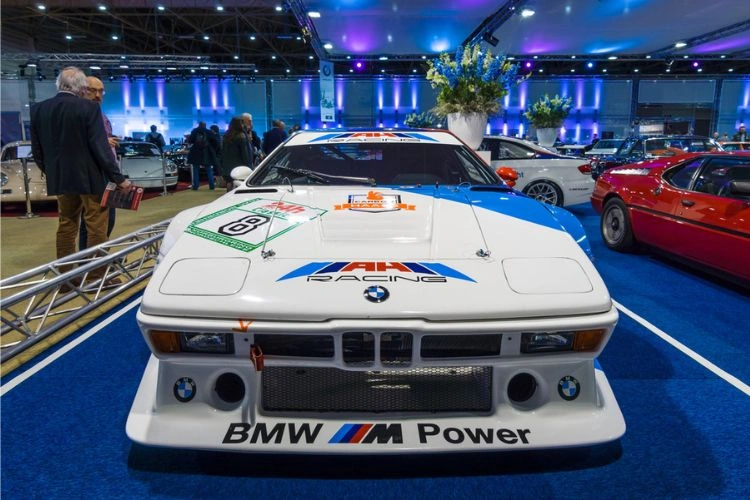 BMW M1