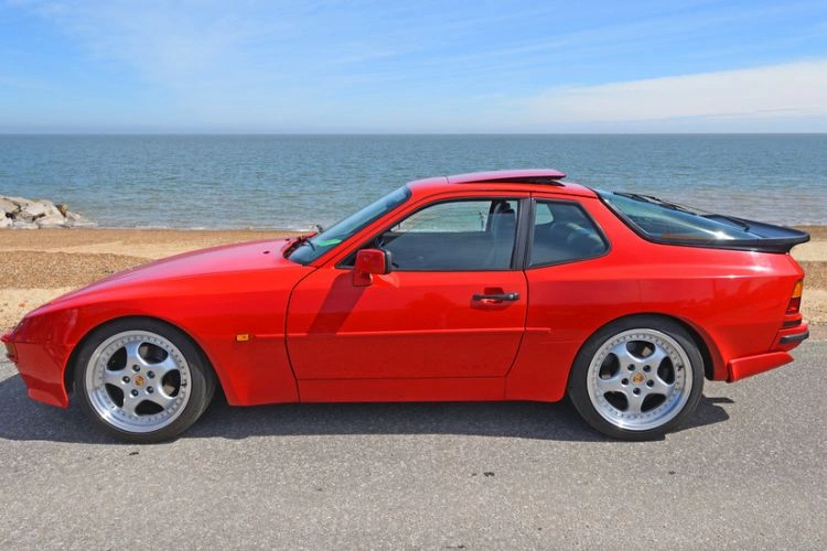 Porsche 944 Turbo