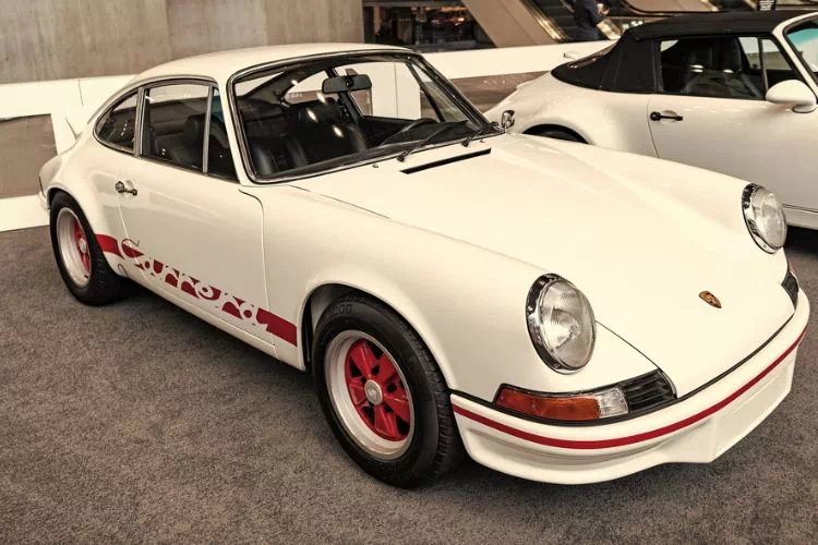 Porsche 911 Carrera RS 2.7