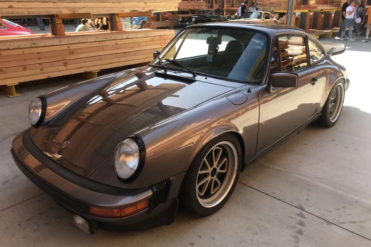 Porsche 911 Turbo 930