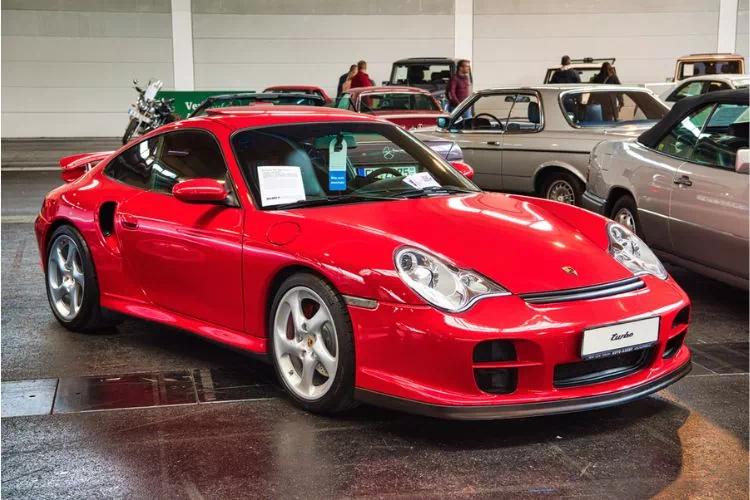 Porsche 911 type 996