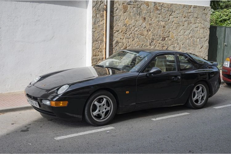 Porsche 968