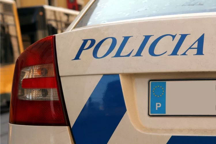 Voiture de Police Portuguaise