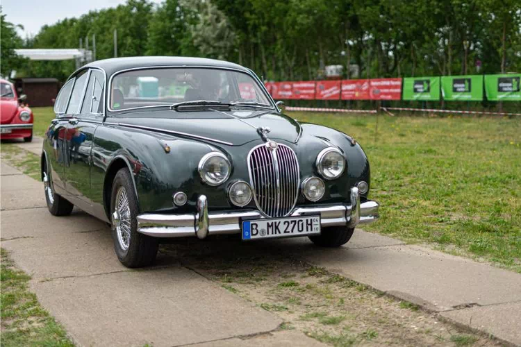 Jaguar Mark 2